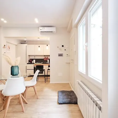 Cutilia Cozy Corner Apartment Rome